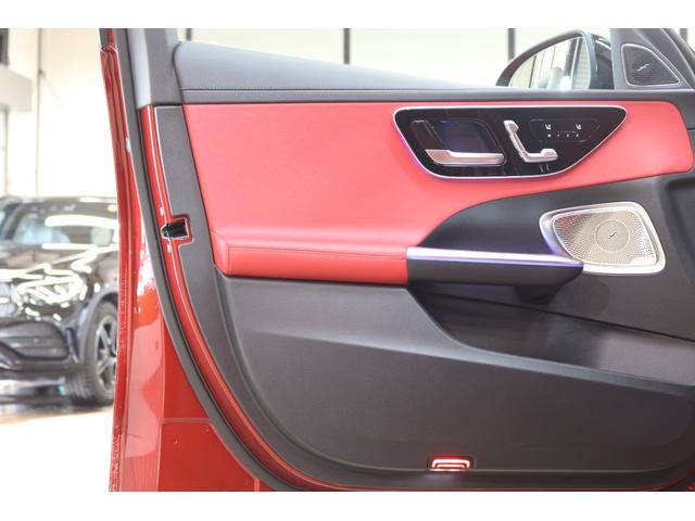 Cクラスステーションワゴン C43 4マチック RSP BSG搭載 赤/黒本革 ベンチレーター パノSR HUD MBUX/ARナビTV スマホ連携 ブルメスタ 360カメラ PTS 自動Rゲート AMGエアロ&19AW Rアクスルステア 2年保証(22枚目)