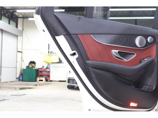 Cクラスステーションワゴン C200ステーションワゴンアバンギャルドAMGライン レザーEXC&レーダーSP 後期型 赤本革&Sヒーター HUD ナビTV BT音楽 Bカメラ PTS AMGエアロ&18AW AMGスポーツステア LEDライト 自動Rゲート エアサス 2年保証付(23枚目)