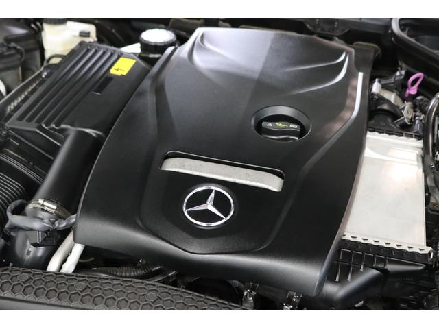 ＳＬＫ ＳＬＫ２００トレンド＋　ＡＭＧスポーツ＆ＲＳＰ　後期型　黒本革＆Ｓヒーター＆エアスカーフ　ガラスルーフ　純正ナビＴＶ　ＢＴ音楽　ＤＳＲＣ　キセノン＆ウォッシャ　ＡＭＧエアロ＆１８ＡＷ　９ＡＴ　キーレスキー　ドラレコ　２年保証（7枚目）