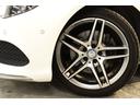 足元にはスポーティでスタイリッシュなAMG18インチ5ツインスポークアルミホイールを装着!メルセデスならではの高いブレーキ性能を発揮し、長距離ドライブも安心してお乗り頂けます!!