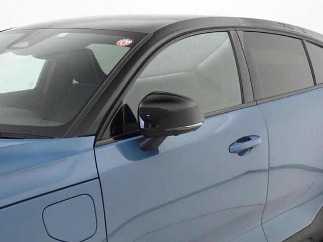 Ｃ４０リチャージ リチャージ　ツイン　電気自動車　パノラマルーフ　ピクセルＬＥＤ　社内使用　Ｇｏｏｇｌｅ　ｈａｒｍａｎ／ｋａｒｄｏｎ　前後シートヒーター　ステアリングホイールヒーター　ワイヤレススマホチャージ　パワーテールゲート　２０ＡＷ（30枚目）