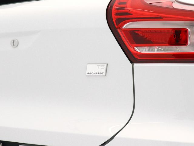 ＸＣ４０ リチャージＰＨＶ　Ｔ５インスクリプシンエクスプレシン　ＰＨＥＶ　電動パノラマサンルーフ　クライメート＆パワーシートＰＫＧ　ドラレコ　フロントシートヒーター　ステアリングヒーター　パワーテールゲート　３６０°カメラ　テキスタイルコンビシート　１８インチＡＷ（30枚目）