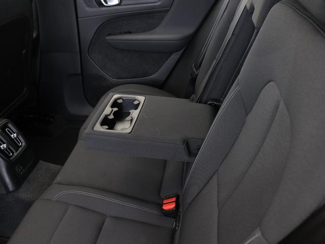 ＸＣ４０ リチャージＰＨＶ　Ｔ５インスクリプシンエクスプレシン　ＰＨＥＶ　電動パノラマサンルーフ　クライメート＆パワーシートＰＫＧ　ドラレコ　フロントシートヒーター　ステアリングヒーター　パワーテールゲート　３６０°カメラ　テキスタイルコンビシート　１８インチＡＷ（39枚目）