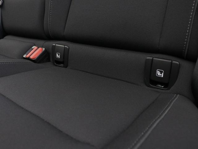 ＸＣ４０ リチャージＰＨＶ　Ｔ５インスクリプシンエクスプレシン　ＰＨＥＶ　電動パノラマサンルーフ　クライメート＆パワーシートＰＫＧ　ドラレコ　フロントシートヒーター　ステアリングヒーター　パワーテールゲート　３６０°カメラ　テキスタイルコンビシート　１８インチＡＷ（40枚目）