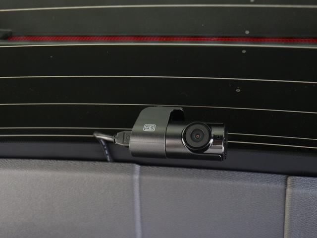 ＸＣ４０ Ｂ４　ＡＷＤ　Ｒデザイン　電動パノラマサンルーフ　専用スポーツサスペンション　前後純正ドラレコ　４８Ｖ　ｈａｒｍａｎ／ｋａｒｄｏｎ　１９インチＡＷ　前後シートヒーター　ステアリングヒーター　パワーテールゲート　３６０°カメラ（34枚目）