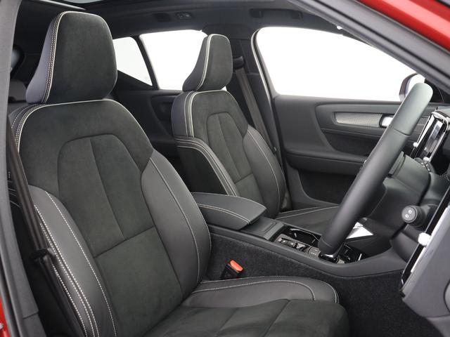 ＸＣ４０ Ｂ４　ＡＷＤ　Ｒデザイン　電動パノラマサンルーフ　専用スポーツサスペンション　前後純正ドラレコ　４８Ｖ　ｈａｒｍａｎ／ｋａｒｄｏｎ　１９インチＡＷ　前後シートヒーター　ステアリングヒーター　パワーテールゲート　３６０°カメラ（36枚目）