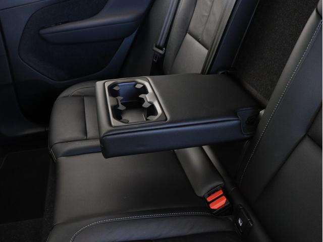 ＸＣ４０ アルティメット　Ｂ４　ＡＷＤ　ピクセルＬＥＤ　Ｇｏｏｇｌｅ　４８Ｖ　ｈａｒｍａｎ／ｋａｒｄｏｎ　フィヨルドブルーメタリック　１９インチダイヤモンドカットＡＷ　シートヒーター　ステアリングホイールヒーター　ワイヤレススマホチャージ（39枚目）