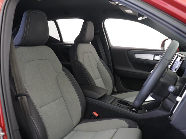 ＸＣ４０ プラス　プロ　Ｂ３　２０２３年モデル　クライメートＰＫＧ　Ｇｏｏｇｌｅ　ドラレコ　４８Ｖ　前後シートヒーター　ステアリングヒーター　パワーテールゲート　３６０°カメラ　ダークティンテッドガラス　ワイヤレススマホチャージ（35枚目）