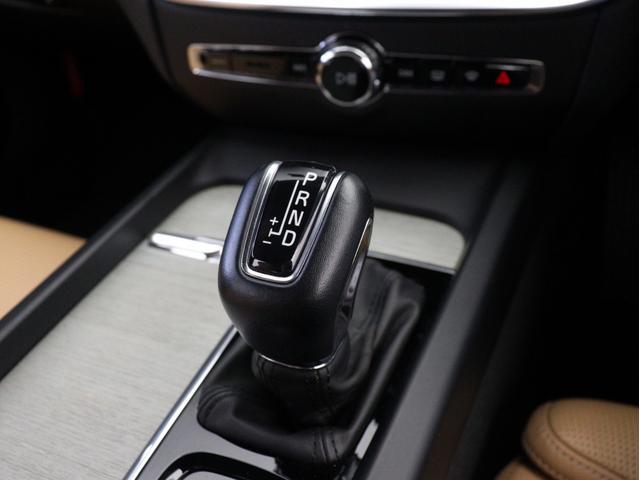 Ｖ６０ Ｔ５　インスクリプション　２０１９年モデル　ドラレコ　茶革　ｈａｒｍａｎ／ｋａｒｄｏｎ　シートエアコン　マッサージ機能　シートヒーター　３６０°カメラ　パワーテールゲート　ドリフトウッドパネル　１８インチダイヤモンドカットＡＷ（18枚目）