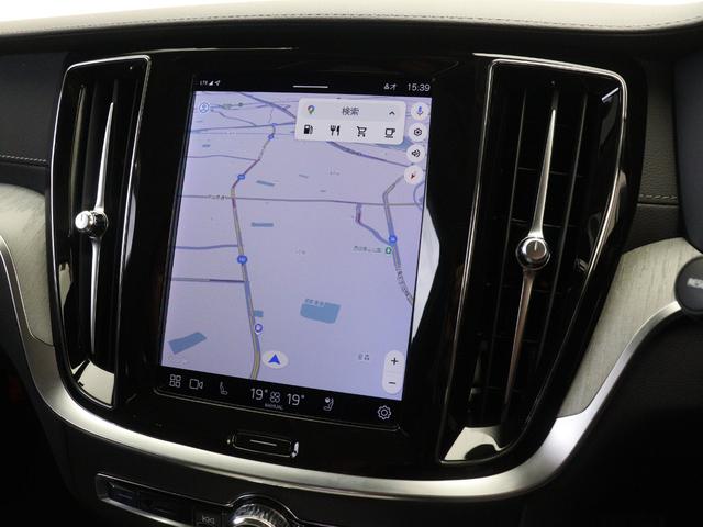 Ｖ６０ クロスカントリー　アルティメット　Ｂ５　ＡＷＤ　Ｇｏｏｇｌｅ搭載　ドラレコ　４８Ｖ　シルバードーンメタリック　１９インチダイヤモンドカットＡＷ　前後シートヒーター　シートエアコン　ステアリングヒーター　クリスタルシフトノブ　ドリフトウッドパネル（17枚目）