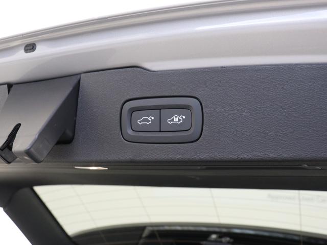 Ｖ６０ クロスカントリー　アルティメット　Ｂ５　ＡＷＤ　Ｇｏｏｇｌｅ搭載　ドラレコ　４８Ｖ　シルバードーンメタリック　１９インチダイヤモンドカットＡＷ　前後シートヒーター　シートエアコン　ステアリングヒーター　クリスタルシフトノブ　ドリフトウッドパネル（33枚目）