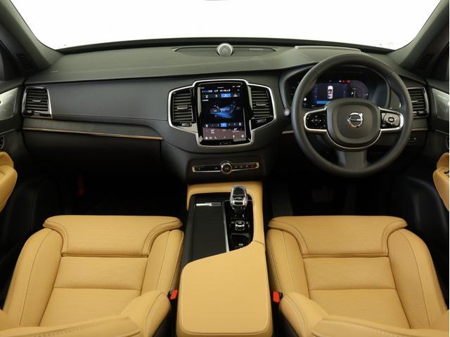 ＸＣ９０ リチャージアルテメットＴ８ＡＷＤプラグインハイブリド　ＰＨＥＶ　電動パノラマサンルーフ　Ｂ＆Ｗプレミアムサウンド　エアサス　３列７人乗り　Ｇｏｏｇｌｅ搭載　ドラレコ　クリスタルシフトノブ　ブラックアッシュウッドパネル　ベンチレーション機能　２２インチＡＷ（4枚目）