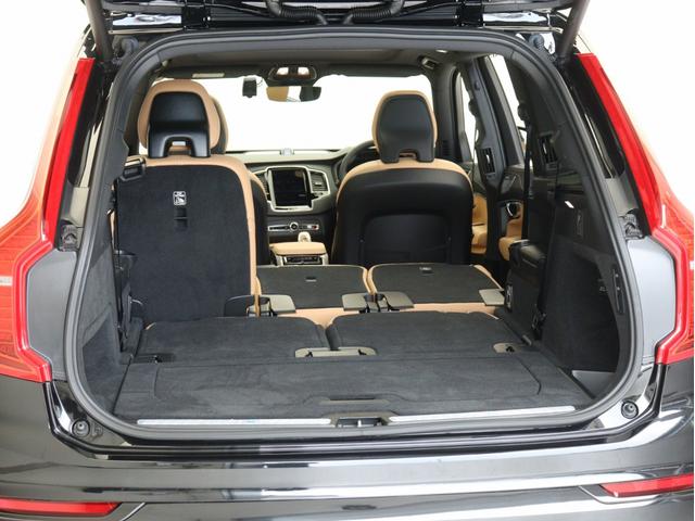 ＸＣ９０ リチャージアルテメットＴ８ＡＷＤプラグインハイブリド　ＰＨＥＶ　電動パノラマサンルーフ　Ｂ＆Ｗプレミアムサウンド　エアサス　３列７人乗り　Ｇｏｏｇｌｅ搭載　ドラレコ　クリスタルシフトノブ　ブラックアッシュウッドパネル　ベンチレーション機能　２２インチＡＷ（35枚目）
