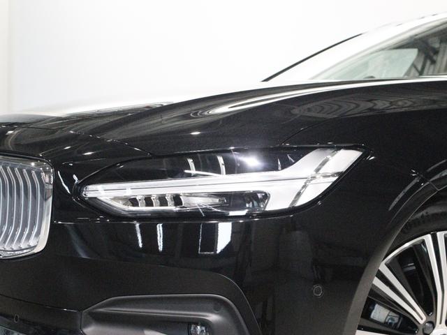 Ｖ９０ アルティメット　Ｂ５　電動パノラマサンルーフ　Ｂ＆Ｗプレミアムサウンド　エアサス　登録済未使用車　Ｇｏｏｇｌｅ搭載　４８Ｖ　１９インチＡＷ　クリスタルシフトノブ　前後シートヒーター　３６０°カメラ　パワーテールゲート（25枚目）