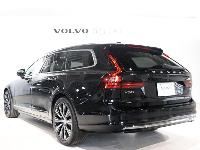 Ｖ９０ アルティメット　Ｂ５　電動パノラマサンルーフ　Ｂ＆Ｗプレミアムサウンド　エアサス　登録済未使用車　Ｇｏｏｇｌｅ搭載　４８Ｖ　１９インチＡＷ　クリスタルシフトノブ　前後シートヒーター　３６０°カメラ　パワーテールゲート（29枚目）