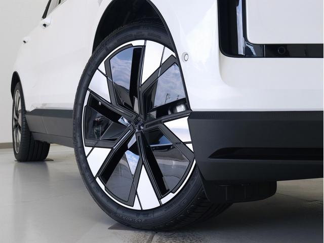 ＥＸ３０ ウルトラシングルモーター　エクステンデッドレンジ　電気自動車　パノラマガラスルーフ　Ｇｏｏｇｌｅ搭載　ｈａｒｍａｎ／ｋａｒｄｏｎサウンドバー　１９インチＡＷ　シートヒーター　ステアリングホイールヒーター　パワーテールゲート　空気清浄機能　３６０カメラ（10枚目）