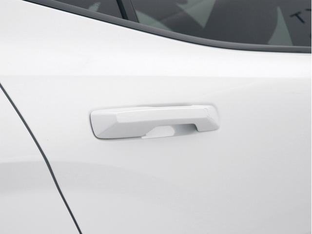 ＥＸ３０ ウルトラシングルモーター　エクステンデッドレンジ　電気自動車　パノラマガラスルーフ　Ｇｏｏｇｌｅ搭載　ｈａｒｍａｎ／ｋａｒｄｏｎサウンドバー　１９インチＡＷ　シートヒーター　ステアリングホイールヒーター　パワーテールゲート　空気清浄機能　３６０カメラ（26枚目）