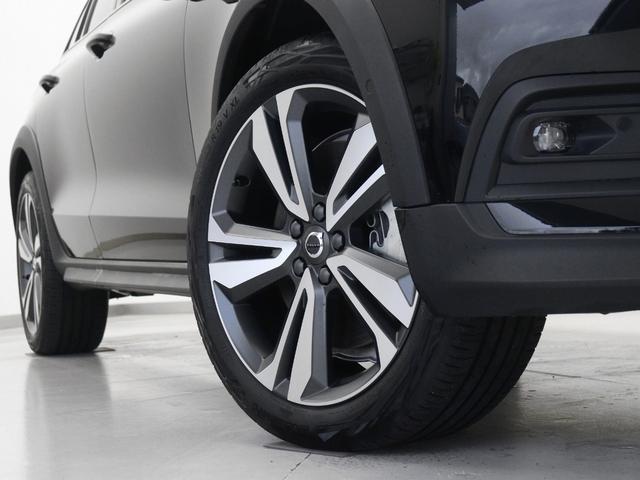 V60 クロスカントリー アルティメット B5 AWD サンルーフ Google搭載 ドラレコ 48V 19インチダイヤモンドカットAW 前後シートヒーター シートエアコン ステアリングホイールヒーター ワイヤレススマホチャージ リニアライムウッドパネル(8枚目)