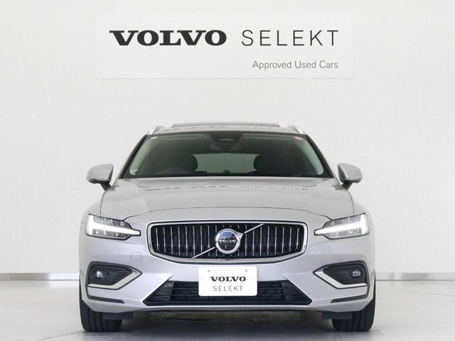 Ｖ６０ アルティメット　Ｂ４　サンルーフ　Ｂ＆Ｗ　Ｇｏｏｇｌｅ　４８Ｖ　クリスタルシフトノブ　ドリフトウッドパネル　ベンチレーション機能　リラクゼーション機能　前後シートヒーター　ステアリングホイールヒーター　１８インチＡＷ（10枚目）