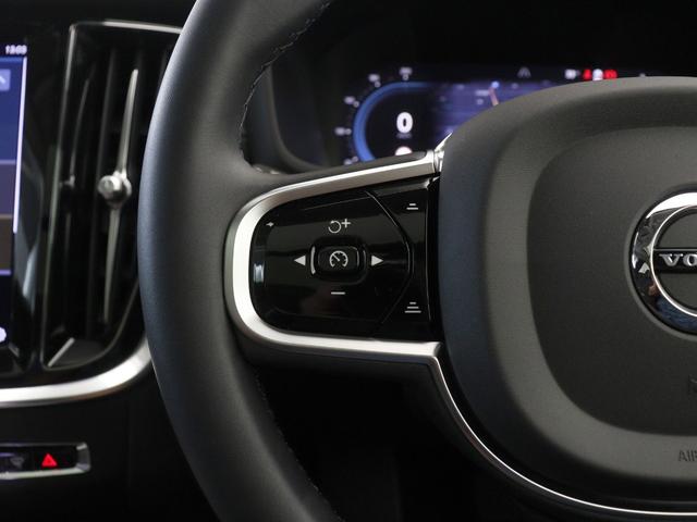 Ｖ６０ アルティメット　Ｂ４　サンルーフ　Ｂ＆Ｗ　Ｇｏｏｇｌｅ　４８Ｖ　クリスタルシフトノブ　ドリフトウッドパネル　ベンチレーション機能　リラクゼーション機能　前後シートヒーター　ステアリングホイールヒーター　１８インチＡＷ（22枚目）