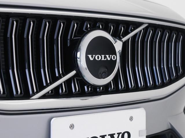 Ｖ６０ アルティメット　Ｂ４　サンルーフ　Ｂ＆Ｗ　Ｇｏｏｇｌｅ　４８Ｖ　クリスタルシフトノブ　ドリフトウッドパネル　ベンチレーション機能　リラクゼーション機能　前後シートヒーター　ステアリングホイールヒーター　１８インチＡＷ（24枚目）