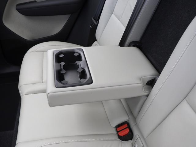ＸＣ４０ アルティメット　Ｂ４　ＡＷＤ　電動パノラマサンルーフ　Ｇｏｏｇｌｅ搭載　前後純正ドラレコ　４８Ｖ　ｈａｒｍａｎ／ｋａｒｄｏｎ　前後シートヒーター　ステアリングホイールヒーター　１９ＡＷ　クリスタルシフトノブ　ドリフトウッドパネル（40枚目）