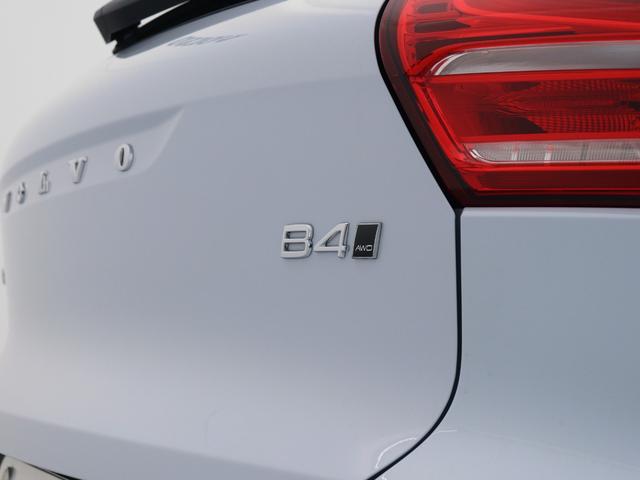 ＸＣ４０ アルティメット　Ｂ４　ＡＷＤ　ピクセルＬＥＤ　２０２４年モデル　Ｇｏｏｇｌｅ搭載　純正３６０°ドラレコ　４８Ｖ　白革　ｈａｒｍａｎ／ｋａｒｄｏｎ　前後シートヒーター　ステアリングヒーター　パワーテールゲート　クリスタルシフトノブ（30枚目）