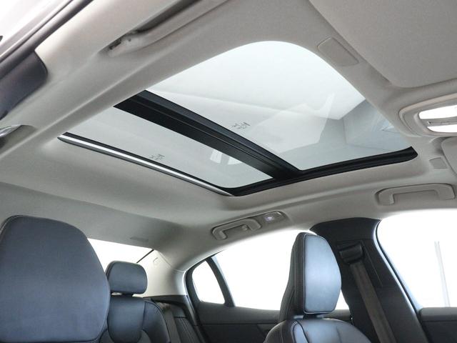 S60 リチャジアルティメットT6AWDプラグインハイブリド PHEV サンルーフ Google搭載 純正360°ドラレコ 19インチAW harman/kardon 前後シートヒーター ステアリングホイールヒーター リラクゼーション機能 クリスタルシフトノブ(5枚目)