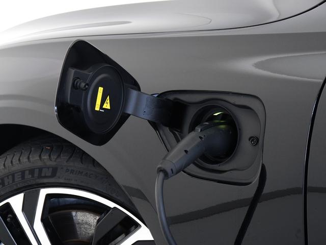 S60 リチャジアルティメットT6AWDプラグインハイブリド PHEV サンルーフ Google搭載 純正360°ドラレコ 19インチAW harman/kardon 前後シートヒーター ステアリングホイールヒーター リラクゼーション機能 クリスタルシフトノブ(8枚目)