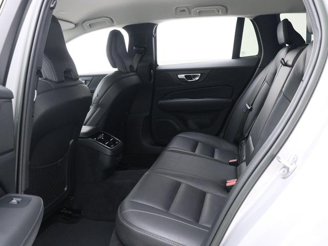V60 アルティメット B4 Google搭載 ドラレコ 48V harman/kardon 前後シートヒーター ステアリングホイールヒーター リラクゼーション機能 ベンチレーション機能 クリスタルシフトノブ 18インチAW(12枚目)