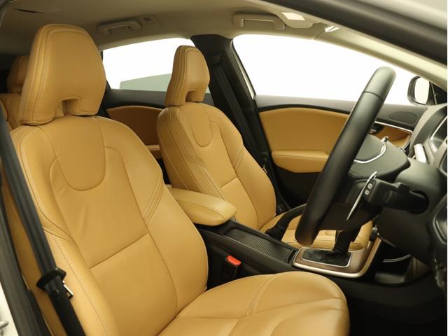 V40 T3 インスクリプション 2019年モデル 茶革 harman/kardon モダンウッドパネル シートヒーター リアビューカメラ LEDヘッドライト パドルシフト 17インチAW レーンキープ 追従クルーズコントロール(29枚目)