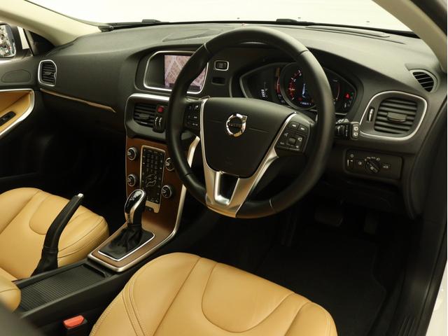 V40 T3 インスクリプション 2019年モデル 茶革 harman/kardon モダンウッドパネル シートヒーター リアビューカメラ LEDヘッドライト パドルシフト 17インチAW レーンキープ 追従クルーズコントロール(30枚目)