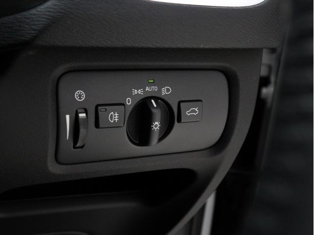 V40 T3 インスクリプション 2019年モデル 茶革 harman/kardon モダンウッドパネル シートヒーター リアビューカメラ LEDヘッドライト パドルシフト 17インチAW レーンキープ 追従クルーズコントロール(52枚目)