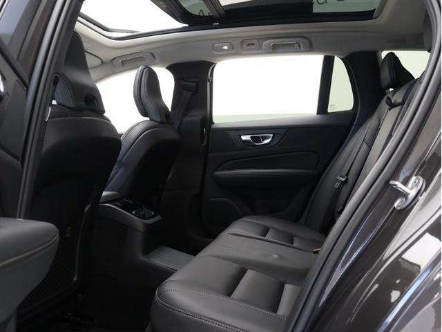 Ｖ６０ ウルトラ　Ｔ６　ＡＷＤ　プラグインハイブリッド　ＰＨＥＶ　サンルーフ　Ｇｏｏｇｌｅ搭載　ドラレコ　前後シートヒーター　ステアリングホイールヒーター　リラクゼーション機能　ベンチレーション機能　クリスタルシフトノブ　ドリフトウッドパネル　１９ＡＷ（14枚目）