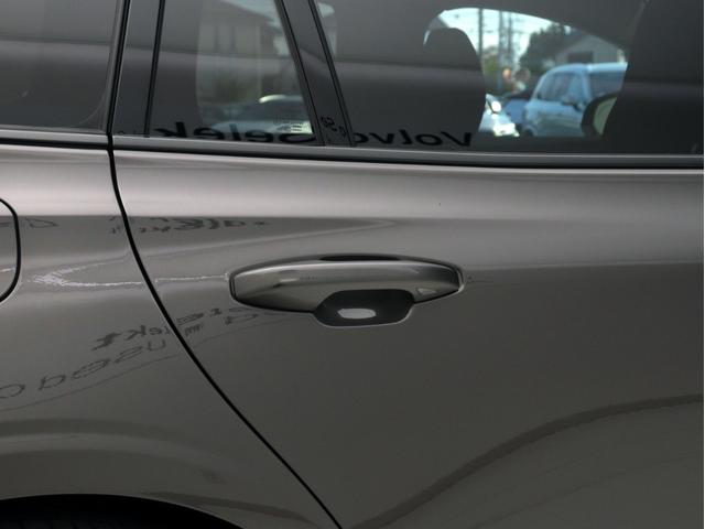 Ｖ６０ ウルトラ　Ｔ６　ＡＷＤ　プラグインハイブリッド　ＰＨＥＶ　サンルーフ　Ｇｏｏｇｌｅ搭載　ドラレコ　前後シートヒーター　ステアリングホイールヒーター　リラクゼーション機能　ベンチレーション機能　クリスタルシフトノブ　ドリフトウッドパネル　１９ＡＷ（27枚目）