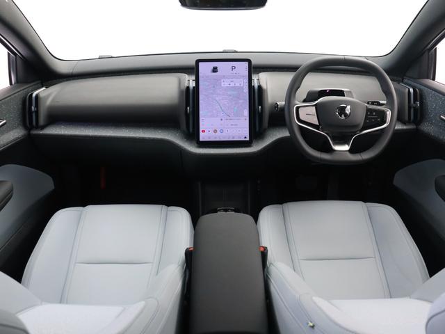 EX30 ウルトラシングルモーター エクステンデッドレンジ 電気自動車 パノラマガラスルーフ Google搭載 ドラレコ harman/kardon シートヒーター ステアリングヒーター パワーテールゲート 3Dビュー機能付360°カメラ 19インチAW(4枚目)