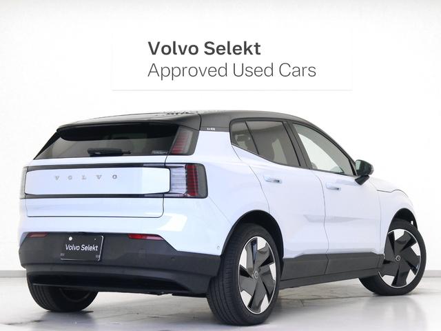 EX30 ウルトラシングルモーター エクステンデッドレンジ 電気自動車 パノラマガラスルーフ Google搭載 ドラレコ harman/kardon シートヒーター ステアリングヒーター パワーテールゲート 3Dビュー機能付360°カメラ 19インチAW(7枚目)