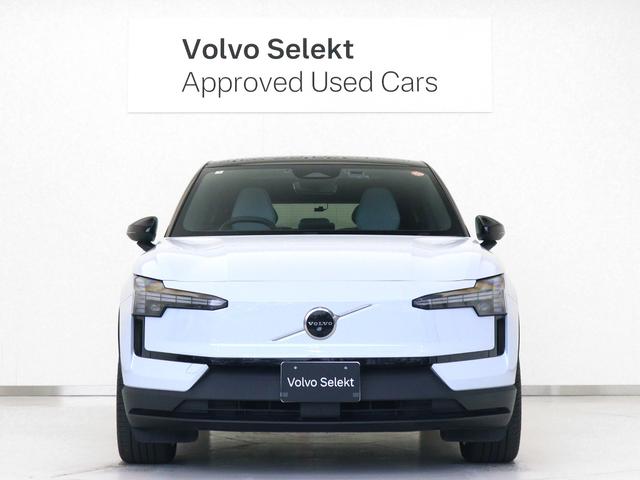 EX30 ウルトラシングルモーター エクステンデッドレンジ 電気自動車 パノラマガラスルーフ Google搭載 ドラレコ harman/kardon シートヒーター ステアリングヒーター パワーテールゲート 3Dビュー機能付360°カメラ 19インチAW(11枚目)