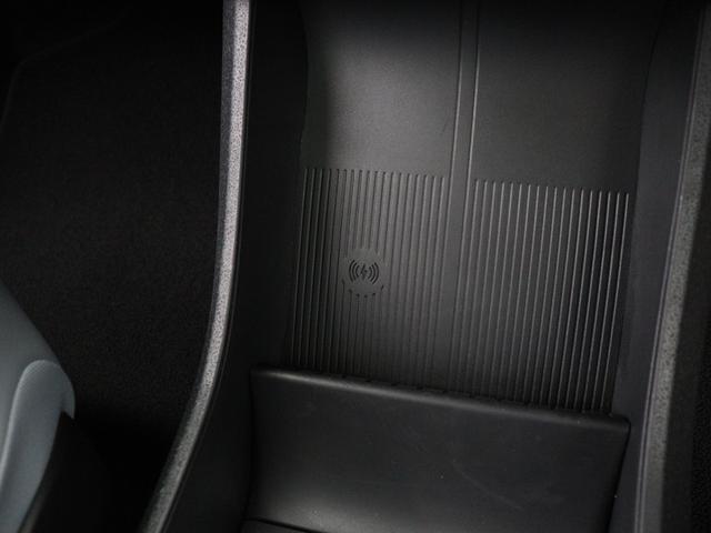 EX30 ウルトラシングルモーター エクステンデッドレンジ 電気自動車 パノラマガラスルーフ Google搭載 ドラレコ harman/kardon シートヒーター ステアリングヒーター パワーテールゲート 3Dビュー機能付360°カメラ 19インチAW(46枚目)