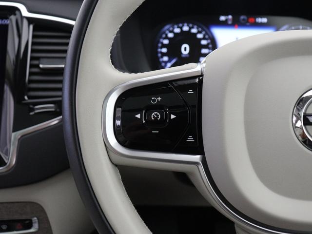 設定した速度を上限に、前方車両との車間距離を自動的に調整しながら加速、巡航、減速を交通の流れに合わせて自動で行う全車速追従機能付ＡＣＣ（アダプティブ・クルーズ・コントロール）を標準装備しています。