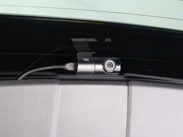 スーパーナイトビジョン２．０をリアカメラにも搭載。夜間走行や暗い駐車場などの低照度環境でも鮮明な映像で録画することができます。スマートフォンとＰＣで映像を確認できます。安心のボルボ純正品です。