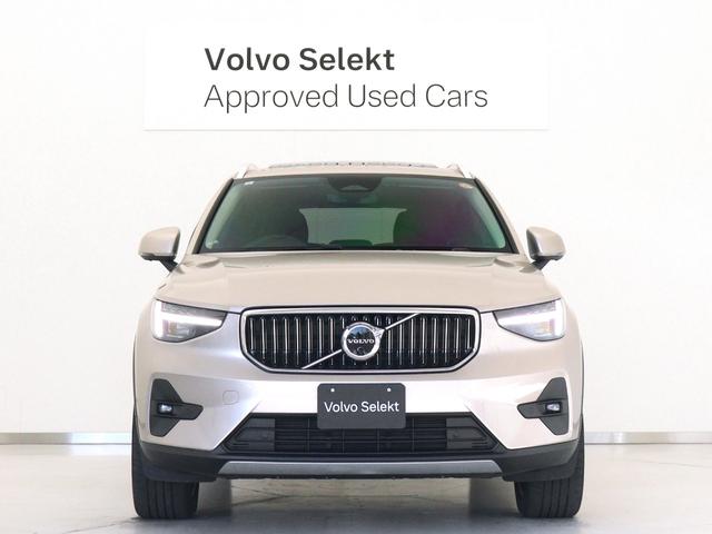 ＸＣ４０ アルティメット　Ｂ４　ＡＷＤ　サンルーフ　ピクセルＬＥＤ　Ｇｏｏｇｌｅ搭載　４８Ｖ　ｈａｒｍａｎ／ｋａｒｄｏｎ　前後シートヒーター　ステアリングホイールヒーター　パワーテールゲート　３６０°カメラ　クリスタルシフトノブ　１９ＡＷ（9枚目）