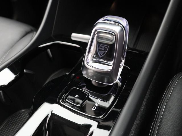 ＸＣ４０ アルティメット　Ｂ４　ＡＷＤ　サンルーフ　ピクセルＬＥＤ　Ｇｏｏｇｌｅ搭載　４８Ｖ　ｈａｒｍａｎ／ｋａｒｄｏｎ　前後シートヒーター　ステアリングホイールヒーター　パワーテールゲート　３６０°カメラ　クリスタルシフトノブ　１９ＡＷ（21枚目）