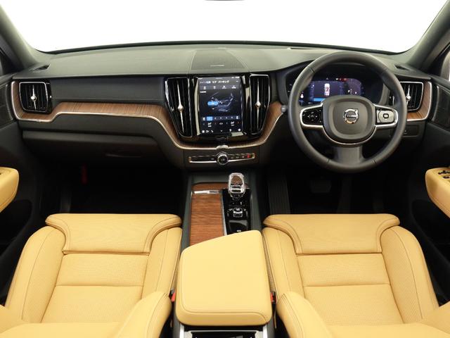 ２０２４年モデル『ＸＣ６０　Ｕｌｔｉｍａｔｅ　Ｂ５　ＡＷＤ』電動パノラマサンルーフ　Ｇｏｏｇｌｅ搭載　ドラレコ　４８Ｖ　ｈａｒｍａｎ／ｋａｒｄｏｎ　１９インチＡＷ　茶革　リニアライムウッドパネル