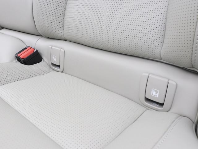 ＸＣ６０ リチャージ　ＰＨＶ　Ｔ８　ＡＷＤ　インスクリプション　ＰＨＥＶ　サンルーフ　Ｂ＆Ｗ　エアサス　２０２１年モデル　ドラレコ　スーパーチャージャー　シートヒーター　２０インチＡＷ　パワーテールゲート　ワイヤレススマホチャージ　３６０°カメラ　ウッドパネル（43枚目）