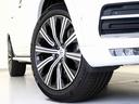 ウルトラ　Ｂ５　ＡＷＤ　パノラマサンルーフ　Ｂ＆Ｗプレミアムサウンド　エアサス　２０２５年モデル　３列７人乗り　Ｇｏｏｇｌｅ　ドラレコ　茶革　クリスタルシフトノブ　ブラックアッシュウッドパネル　ベンチレーション機能　２０ＡＷ（9枚目）