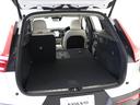 リアシートのシートバックは、60:40の分割可倒式です。さらに、シートバックをすべて倒せば、フラットの広大な空間が出現します。
