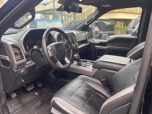 Ｆ－１５０ ラプター　自社輸入車　ＫＭＣ　ＸＤ２０インチＡＷ　ＦＯＸサス　Ｖ６　３．５Ｌ　Ｅｃｏｂｏｏｓｔ　ｔｗｉｎ－ｔｕｒｂｏ　Ｅ／Ｇ１０ＳｐｅｅｄＡ／Ｔ　ＸＤ２０インチＡＷ　オープンカントリー３５／１２．５０Ｒ２０ＦＯＸサスペンション　パノラマルーフ（12枚目）