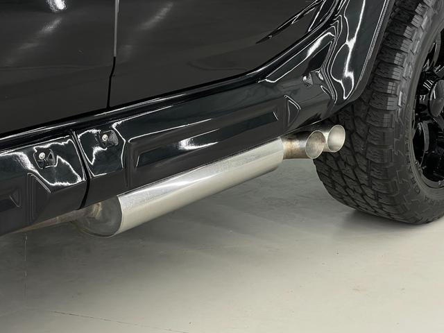 タイプG 最終モデルD車 HDDナビ タイクーンワイドボディ フロント&リヤシートヒーター サンルーフ BOSEプレミアムサウンド フロント&サイド&バックカメラ Bremboブレーキ 社外サイドマフラー サードシート クルーズコントロール マッチペイント(9枚目)