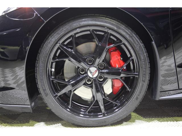 C8 2LT Z51パフォーマンスPKG フロントリフター 8速デュアルクラッチ 可変マフラー 左ハンドル Bremboアンチロックブレーキ デジタルインナーミラー ヘッドアップディスプレイ パドルシフター ソフトクローズリアハッチ ガラスエンジンフード(46枚目)